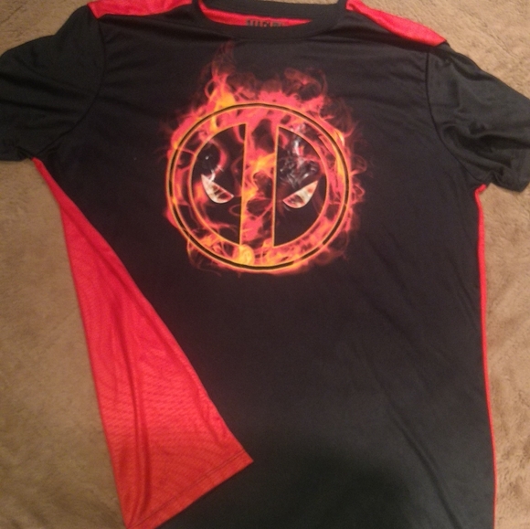 Marvel Other - Deadpool t-shirt
